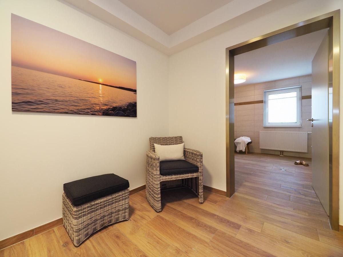 Terrassenwohnung "Treibholz" - Oase Am Haff Garz  المظهر الخارجي الصورة